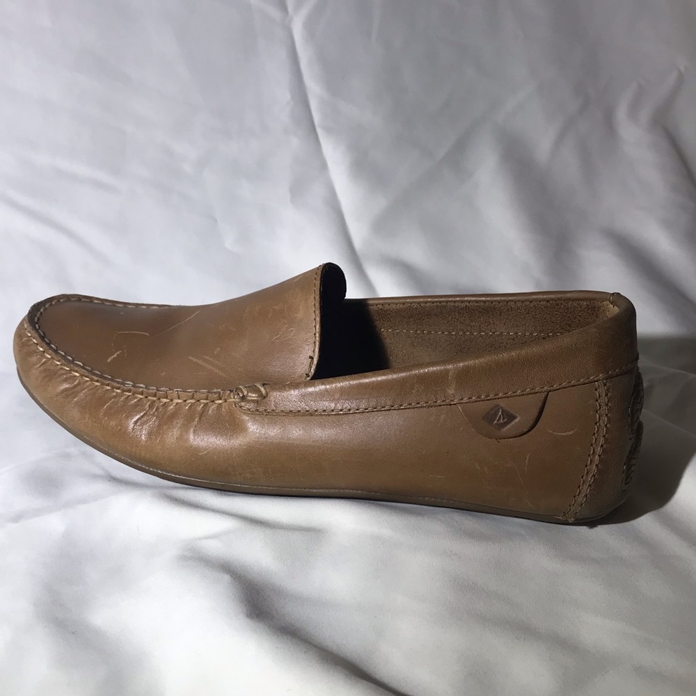 Leather loafer